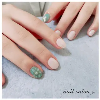ネイル nailsalon y.のネイルデザイン