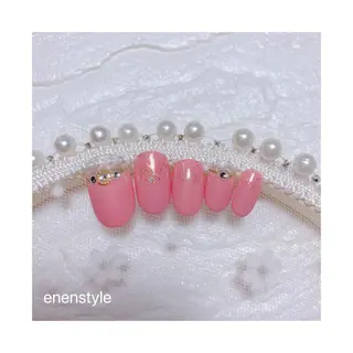 ショート ネイル 👑enen style👑のネイルデザイン