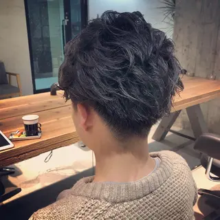 ショート カラー パーマ 髪質改善🌈縮毛矯正 荻原　達矢のヘアスタイル
