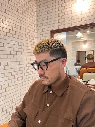 ショート 吉田 龍人のヘアスタイル