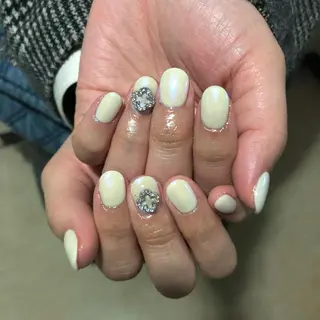 ネイル パラあり！フィルイン 美フォルムのネイルデザイン