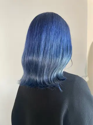 ミディアム レイヤーカット/ カラー特化/YUTOのヘアスタイル