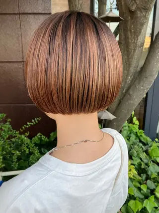 ショート カラー 梨子🐣艶カラー🌈 ダメージレス💖のヘアスタイル