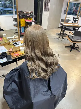 カラー 本木下朋花/髪質 改善×ダブルカラーのヘアスタイル