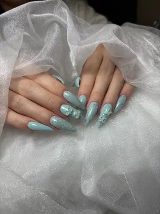 ネイル e.b.mimi Wakanaのネイルデザイン