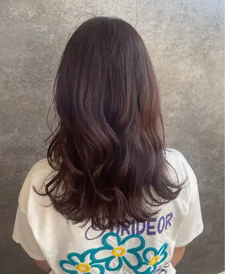 ロング 峯 琴奈のヘアスタイル