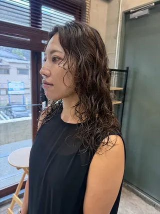 ミディアム パーマ SALTWATER AYARIのヘアスタイル