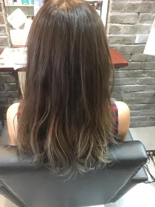 セミロング カラー 東條 克義のヘアスタイル