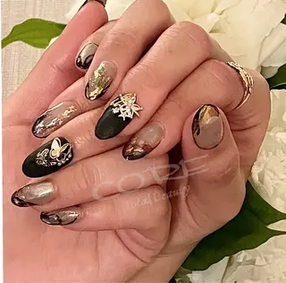 ネイル CORE TBのマツエク・マツパデザイン