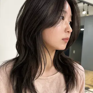 セミロング 岸本 理希のヘアスタイル