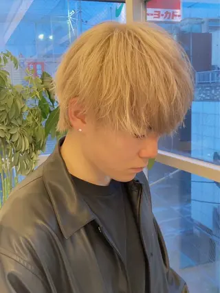 ショート カラー メンズ フェザーパーマ浦和 スパイキーショートのヘアスタイル