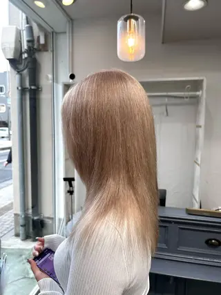 セミロング カラー 木藤 優杏のヘアスタイル