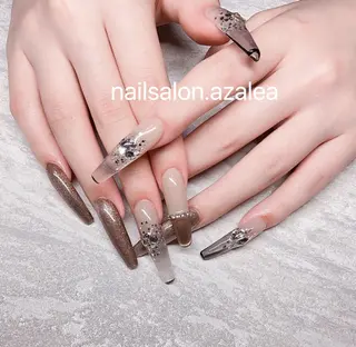 ネイル R inのネイルデザイン