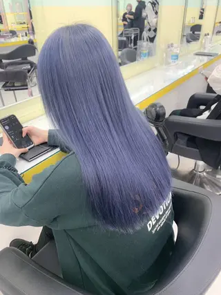 セミロング 🤍ハイトーン寒色 🤍MADOKAのヘアスタイル