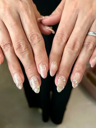 ネイル & renewのネイルデザイン