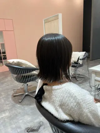 ミディアム 梅田 カットモデル募集のヘアスタイル