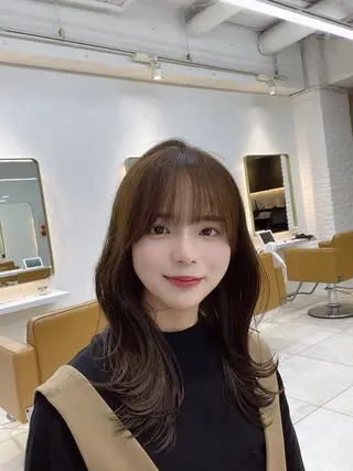 セミロング 中顔面短縮 顔まわり新田大翔のヘアスタイル