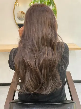 ロング カラー 高梨 菜々のヘアスタイル