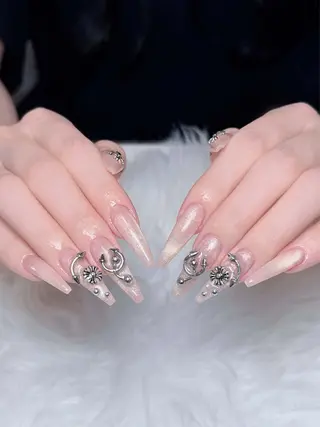ネイル Eli Nails 新宿のネイルデザイン