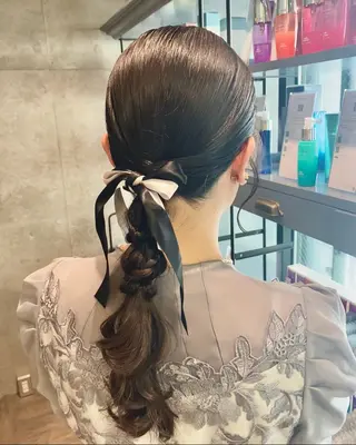 セミロング ヘアアレンジ 艶暖色カラー🍒 縮毛矯正ほののヘアスタイル