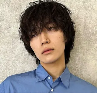 ショート レイヤー／デザイン カット／ヒナノのヘアスタイル