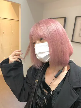 ショート カラー 艶ハイトーンブリーチ 🌈小林侑雅のヘアスタイル
