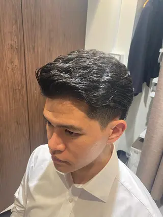 ショート パーマ 小野 大輔のヘアスタイル