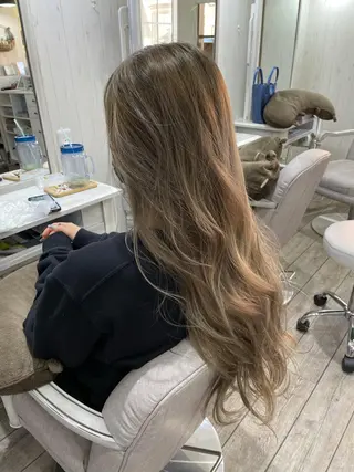 ロング ネモトメイナ🌿 今月末で退職しますのヘアスタイル