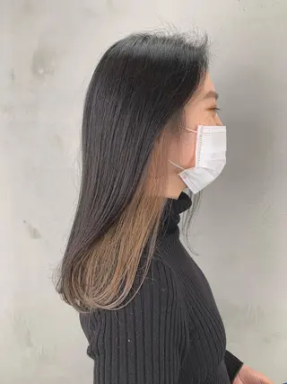 セミロング yui .のヘアスタイル