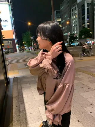 カラー 桃果 momokaのヘアスタイル