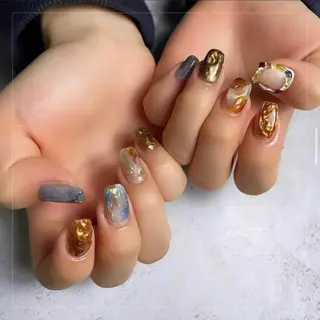 ネイル GRANDE OSU Anna 🧸💛のネイルデザイン