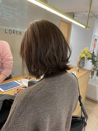 ショート 似合わせレイヤー ＆透明感カラーのヘアスタイル