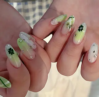 ネイル 🍑 momo_nailのネイルデザイン