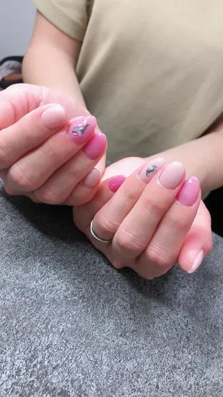 ネイル gorella Ａのネイルデザイン