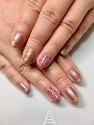 ネイル 新宿ネイルサロン ジェミディローサのネイルデザイン