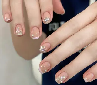 ネイル 高木 維麗絲のネイルデザイン