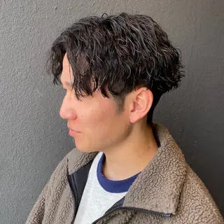 ショート パーマ メンズ ナツハラ サトシのヘアスタイル
