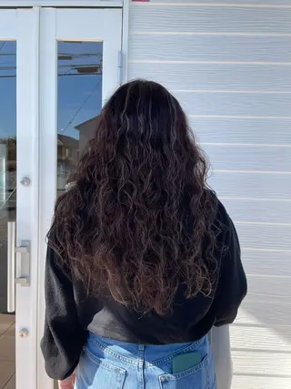 カラー 伊藤 未夢のヘアスタイル