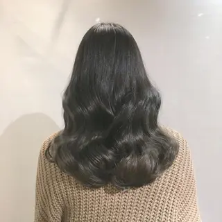 セミロング カラー ヘアアレンジ 柔らか垢抜けｶﾗｰと ｶｯﾄ🫧ASUKAのヘアスタイル