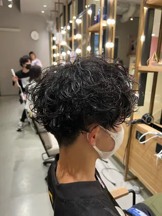 ショート パーマ メンズ 梅田茶屋町メンズ 専門美容師 山元一平のヘアスタイル