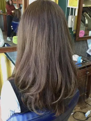 セミロング カラー 中村 海のヘアスタイル