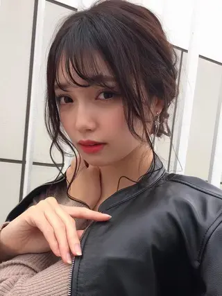 ミディアム カラー ヘアアレンジ Watai 艶髪 當間 大知のヘアスタイル