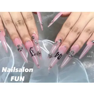 ネイル Nailsalon FUN🌈のネイルデザイン