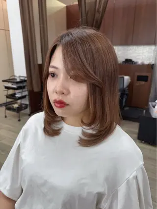 ミディアム 大橋 由莉子のヘアスタイル