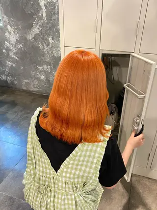 セミロング カラー エフェクトブリーチ 🌟前澤啓太朗のヘアスタイル
