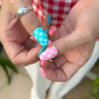 ネイル glossnail MIKIのネイルデザイン