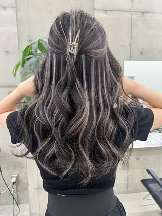 ロング カラー 齋藤 梨乃のヘアスタイル
