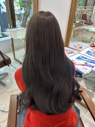 ロング カラー 髪質改善艶カラー🩶 Nanako ⟡.·のヘアスタイル