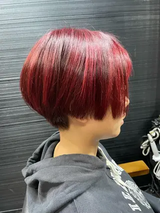 ショート カラー 山本 雅由のヘアスタイル