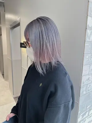 ミディアム カラー パーマ ヘアアレンジ メンズ キッズ ネイル マツエク・マツパ アイブロウ 切りっぱなしヘアボブ ミディアムヘアRYOのヘアスタイル